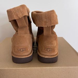 Womens Uggs…alida style…size 8…European 39